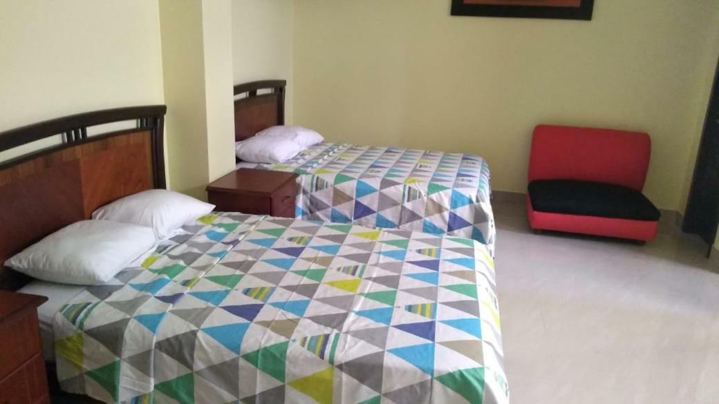 Hotel Los Ceibos Jipijapa Bagian luar foto